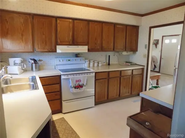 South Lyon, MI 48178,520 Whipple ST