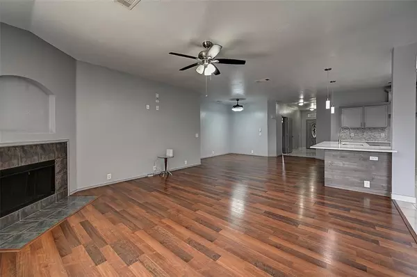 Dallas, TX 75217,7018 Petty Lane