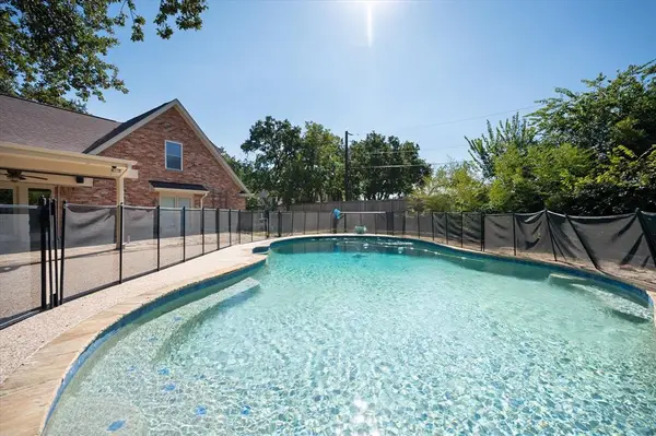 Arlington, TX 76017,5116 Hidden Oaks Lane