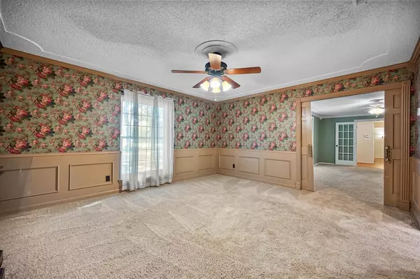 Arlington, TX 76017,5116 Hidden Oaks Lane