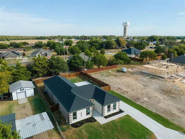 Glenn Heights, TX 75154,112 E Southbrook Drive