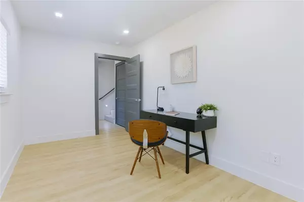 Fort Worth, TX 76107,2805 Weisenberger Street #502