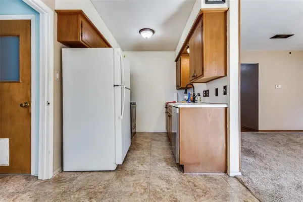 Gunter, TX 75058,113 E Oak Street