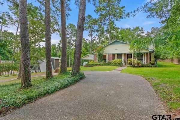 1656 Pineview Lane, Hideaway, TX 75771