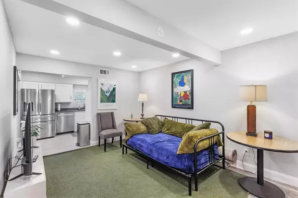 Dallas, TX 75206,5818 E University Boulevard #236