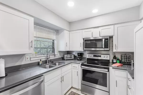 Dallas, TX 75206,5818 E University Boulevard #236