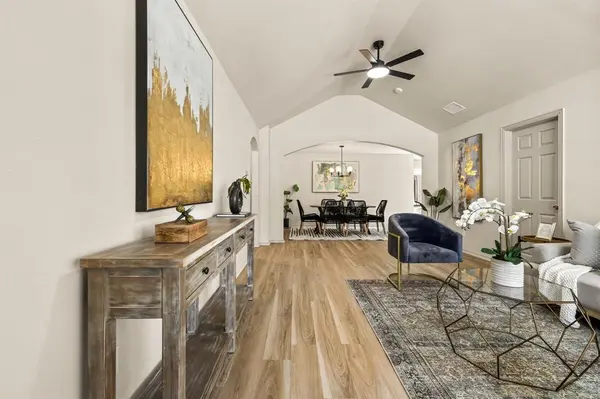 Dallas, TX 75217,274 S St Augustine Drive