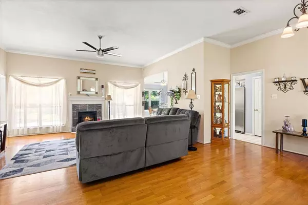 Granbury, TX 76049,8901 Magnolia Vale Drive