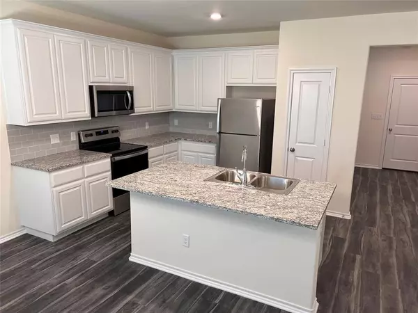 Bonham, TX 75418,716 E 5th Street