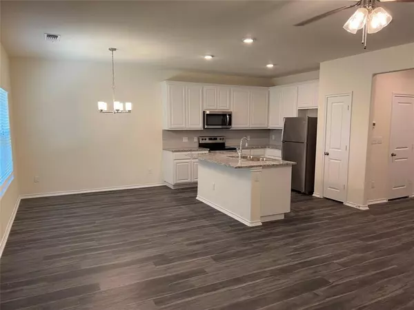 Bonham, TX 75418,716 E 5th Street