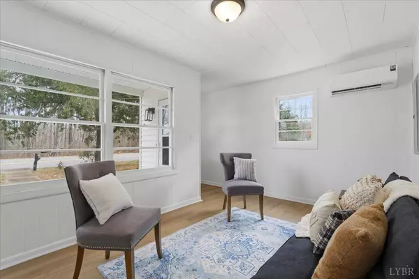 Appomattox, VA 24522,292 Evergreen AVE