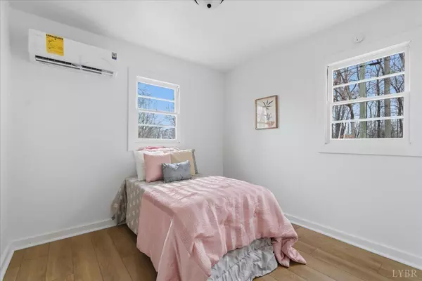 Appomattox, VA 24522,292 Evergreen AVE