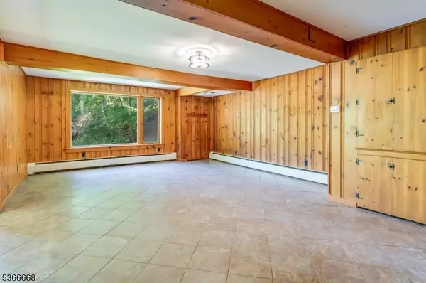 Washington Twp., NJ 07853,000 Slikers Lane