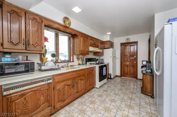 Raritan Boro, NJ 08869,84 E Somerset St