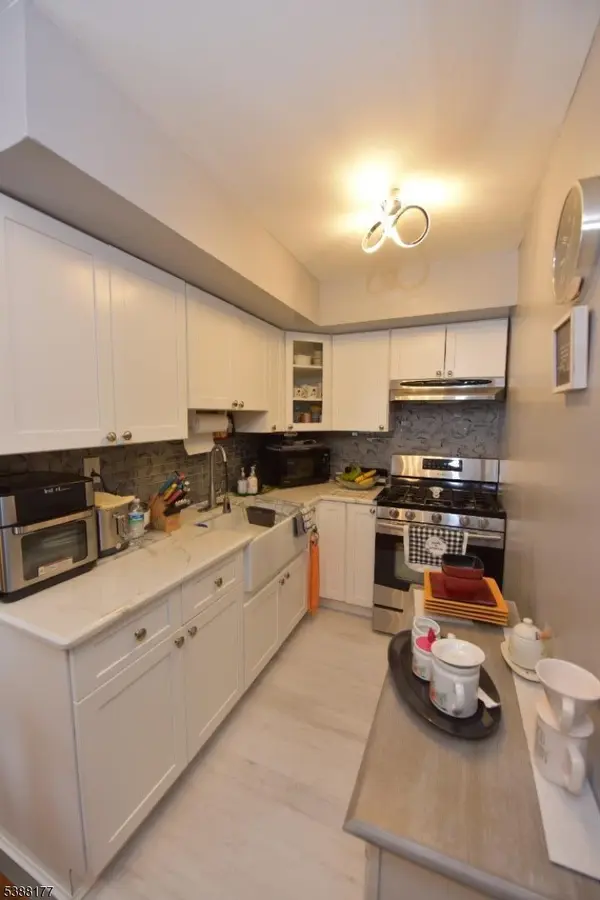 North Bergen Twp., NJ 07047,2215 Grand Ave #11