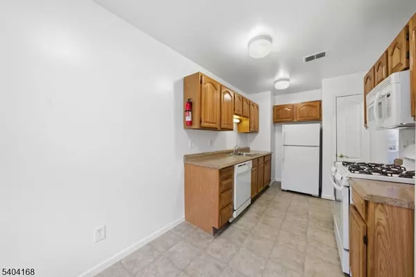 Boonton Town, NJ 07005,4 Deer Hill Ct