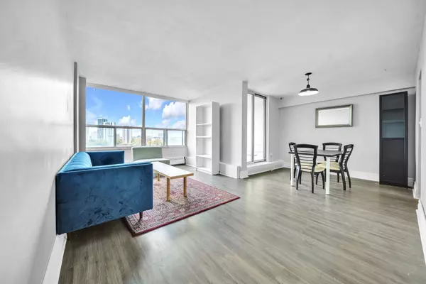 Toronto C11, ON M3C 1A8,15 Vicora Link WAY #1004