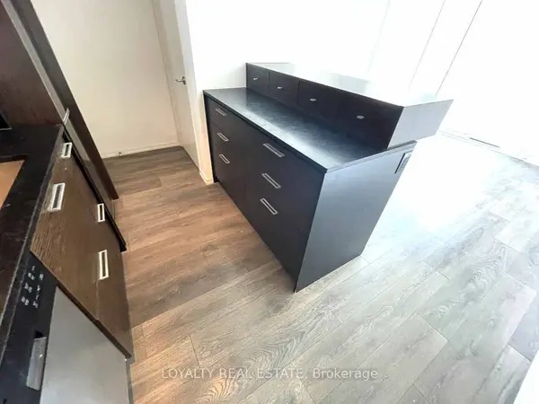 Toronto C01, ON M4Y 0A5,75 St Nicholas ST #1101