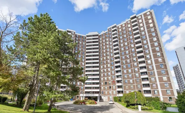 10 Edgecliff Golfway #909, Toronto C11, ON M3C 3A3