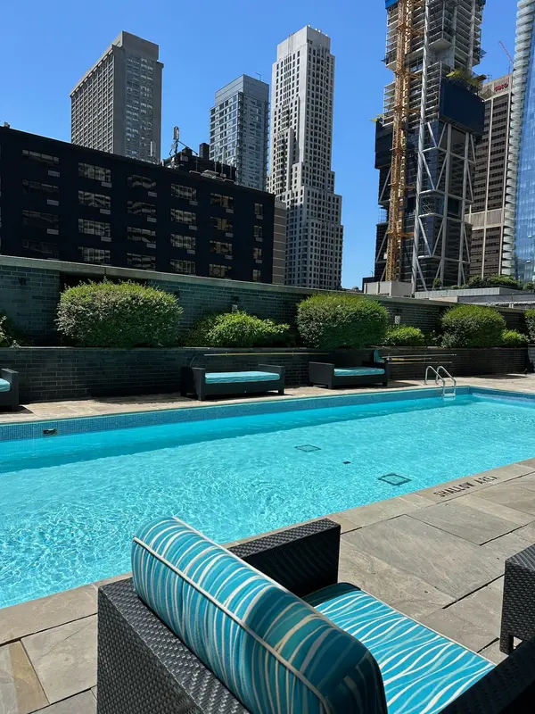 33 Charles ST E #2805, Toronto C08, ON M4Y 0A2