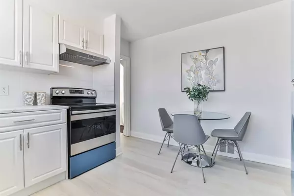 Toronto C14, ON M2N 4R9,184 Finch AVE E