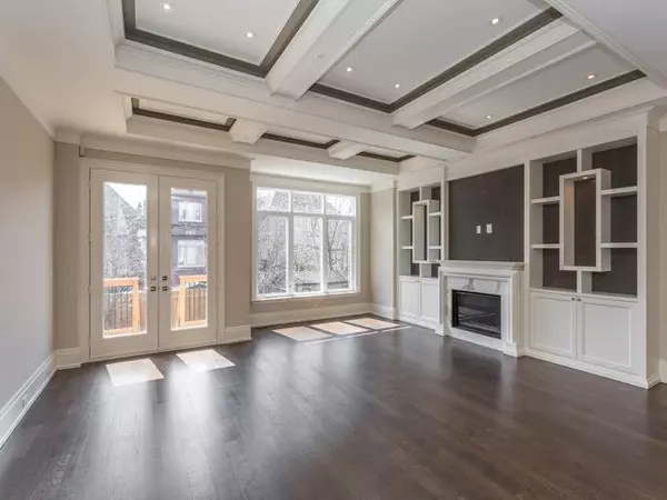 Toronto C04, ON M5M 2R6,17 Dunblaine AVE