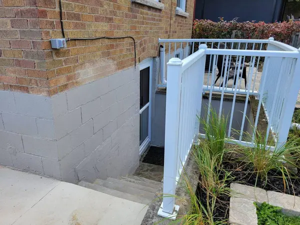 Toronto E06, ON M1N 1K7,7 Folcroft AVE #BSMT