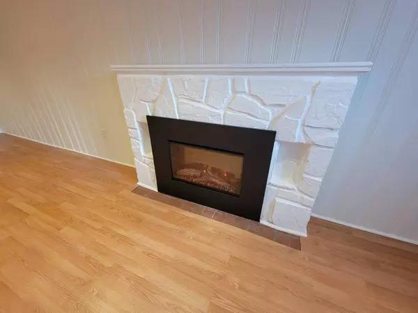 Toronto E06, ON M1N 1K7,7 Folcroft AVE #BSMT