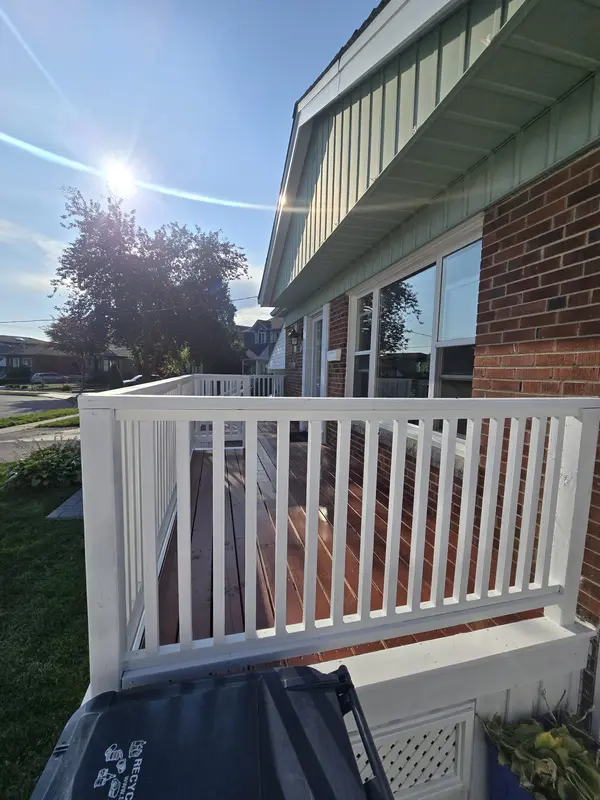 Toronto E04, ON M1R 3W8,15 Princemere CRES