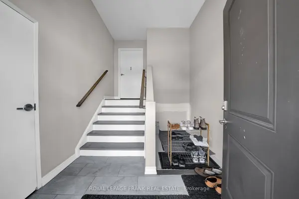 398 Olive AVE, Oshawa, ON L1H 2R1