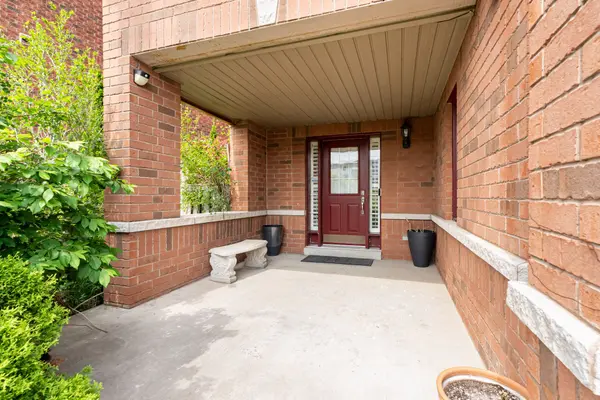 21 Polarlights WAY, Toronto E11, ON M1X 1Z4