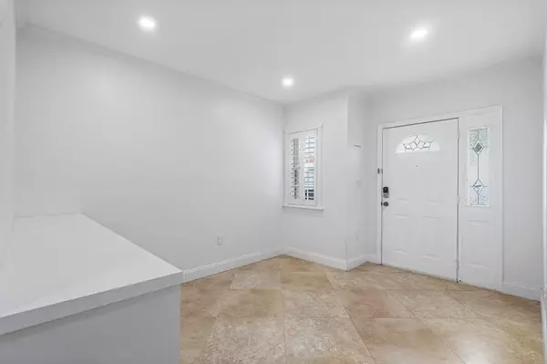 Miami, FL 33156,9401 SW 77th Ct #9401