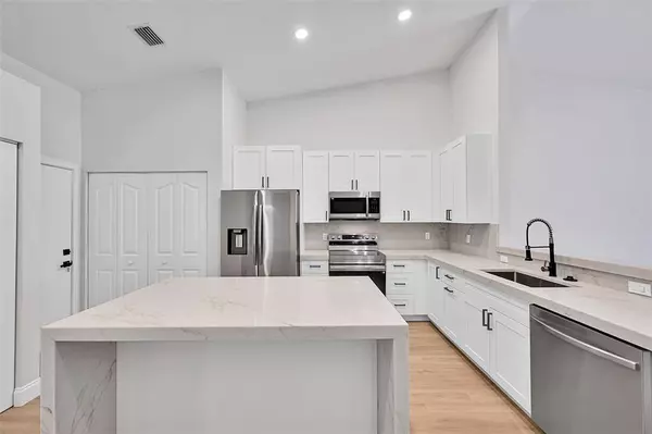 Boynton Beach, FL 33472,8402 Logia Cir