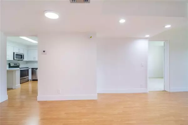 Weston, FL 33326,491 RACQUET CLUB RD #212