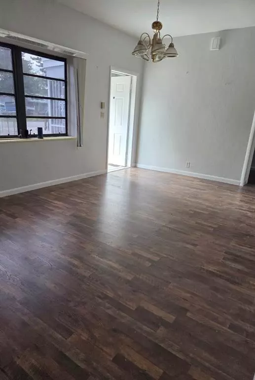 West Park, FL 33023,31 Edmund Rd #1