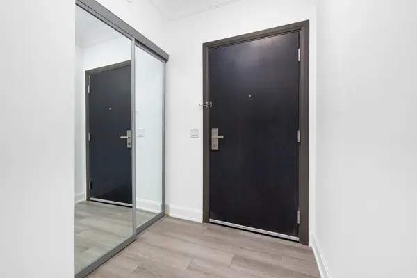 Markham, ON L3R 6L4,8 Water Walk DR #701