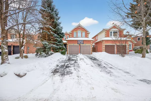 25 Heatherwood CRES, Markham, ON L3R 8W5