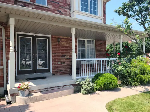 Vaughan, ON L6A 3W4,1 Jarrett CT #Upper