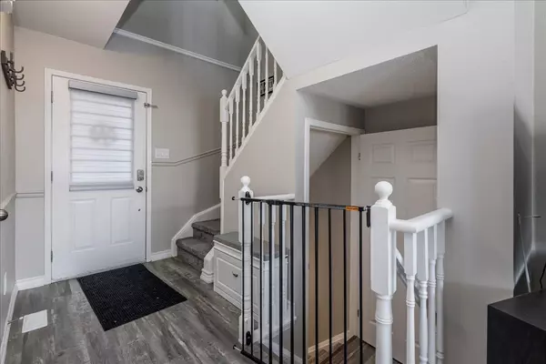 Barrie, ON L4N 8C2,193 Pickett CRES