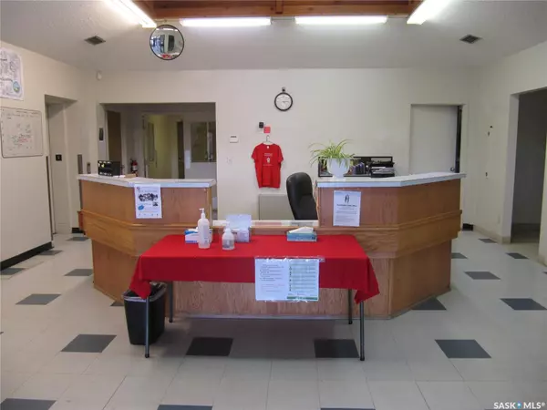 North Battleford, SK S9A 1E5,1022 102nd STREET