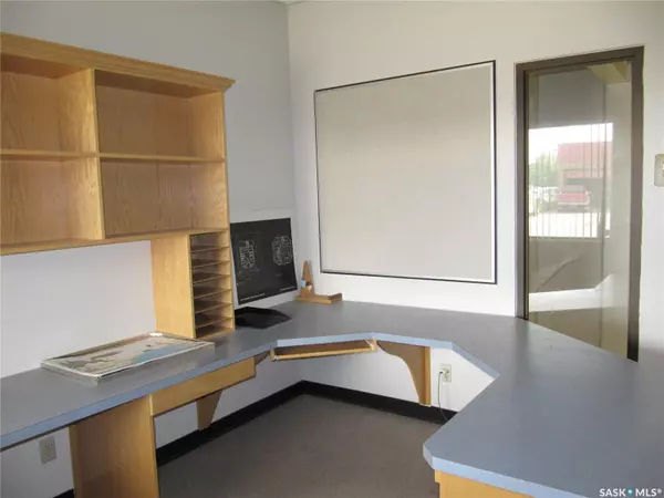 North Battleford, SK S9A 1E5,1022 102nd STREET