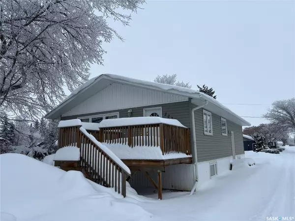 222 1st STREET NE, Wadena, SK S0A 4J0