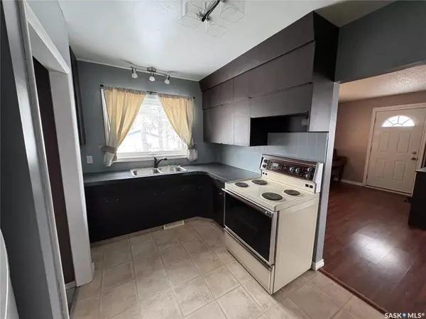 Wadena, SK S0A 4J0,222 1st STREET NE