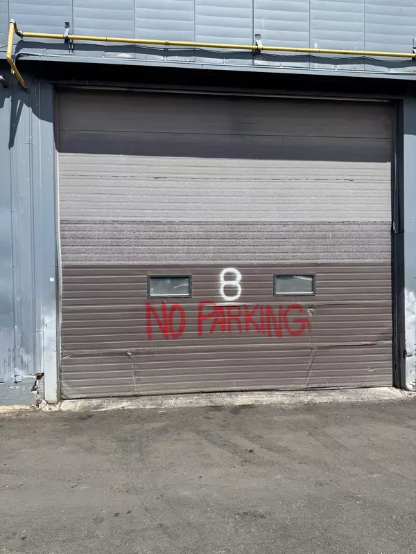 120 Orenda RD #8, Brampton, ON L6W 1W2