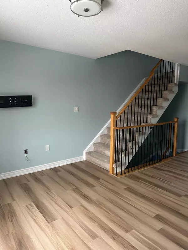 Brampton, ON L7A 4B6,6 Soldier ST