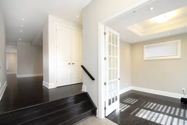 Oakville, ON L6M 0N4,486 Hidden TRL