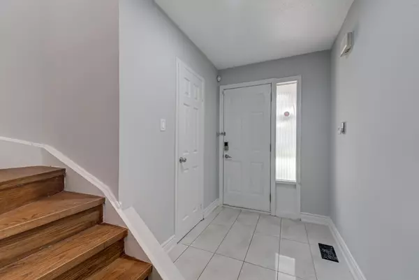 Brampton, ON L6T 4C9,59 Enmount DR #59