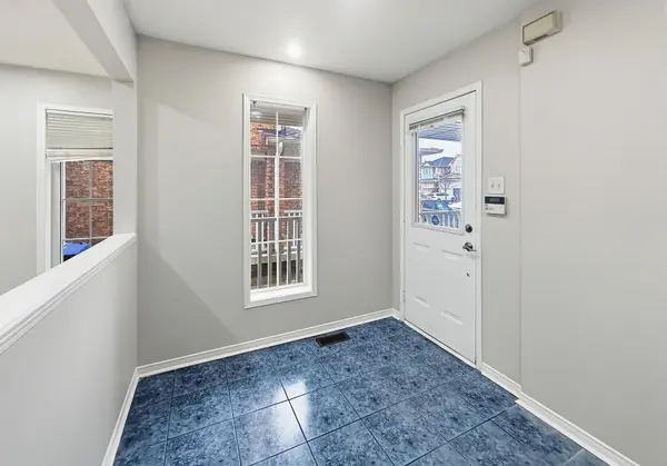 Brampton, ON L6X 5C3,65 Vintage Gate