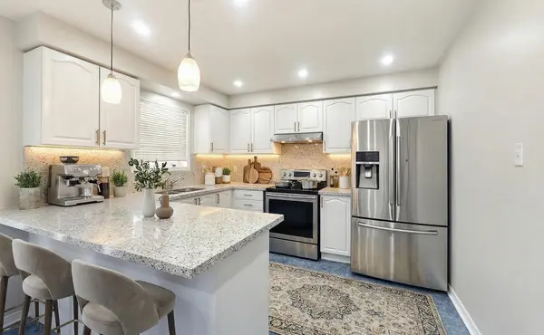 Brampton, ON L6X 5C3,65 Vintage Gate