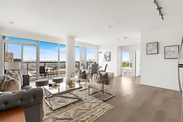 859 The Queensway N/A #907, Toronto W07, ON M8Z 1N8